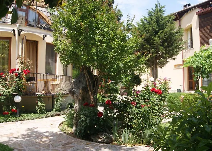 Pensionat Complex Maxim - Sea View And Free Parking 3*