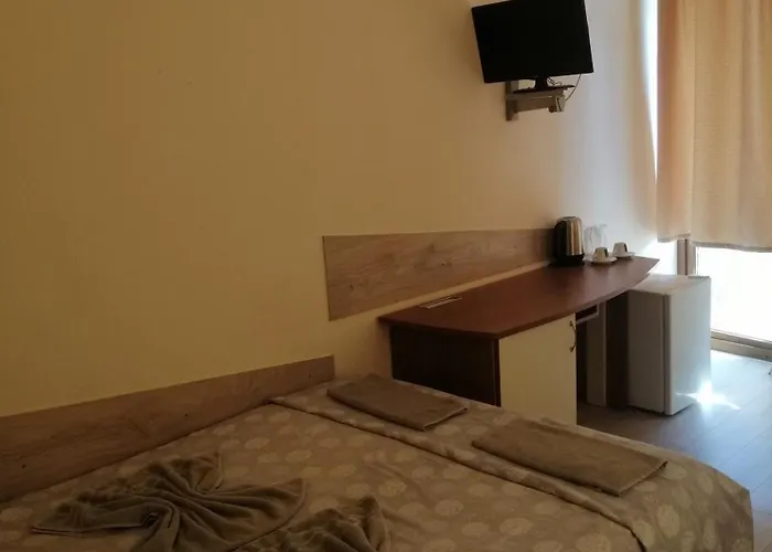 Complex Maxim - Sea View And Free Parking Pensionat