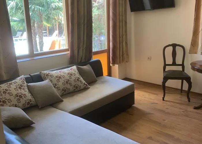 Gasthof Complex Maxim - Sea View And Free Parking