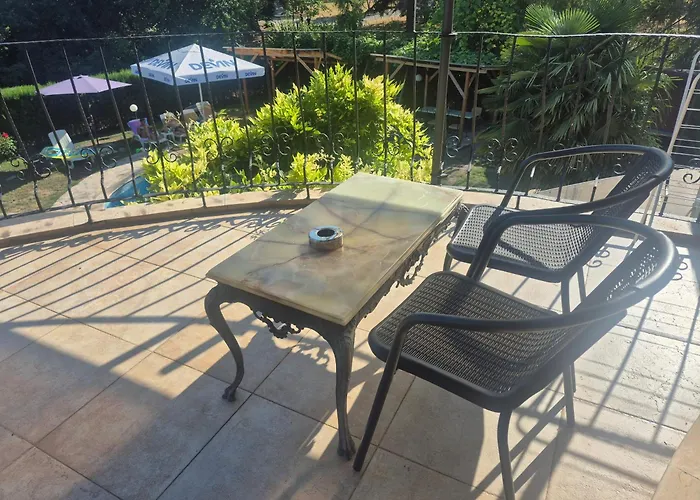 Gasthof Complex Maxim - Sea View And Free Parking