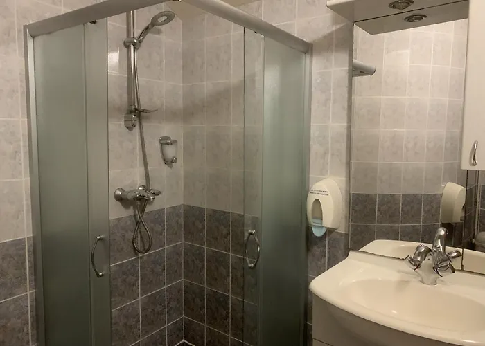 Complex Maxim - Sea View And Free Parking Pensionat