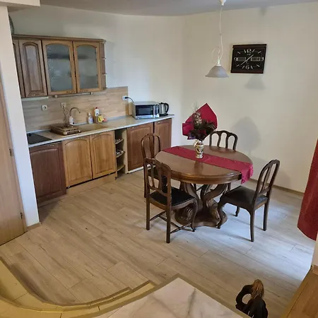 Complex Maxim - Sea View Konukevi 4*