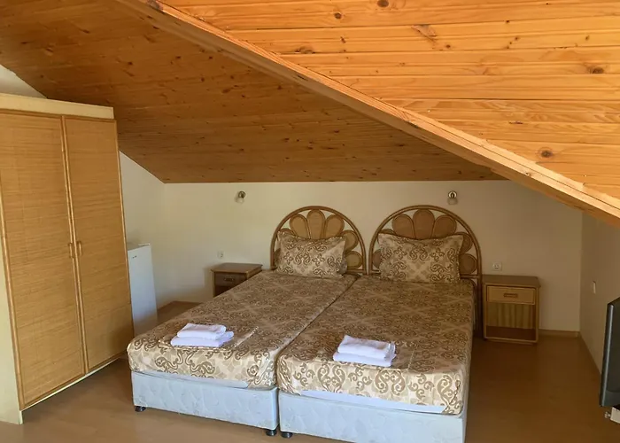 Gasthuis Complex Maxim - Sea View And Free Parking 3*