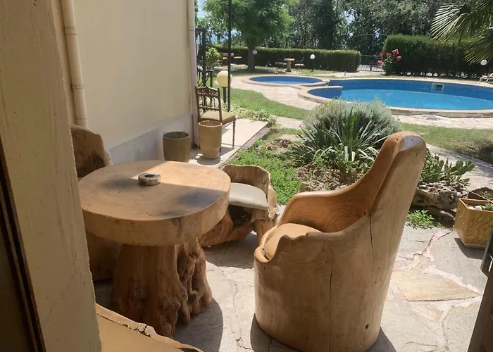 Complex Maxim - Sea View And Free Parking Pensiune